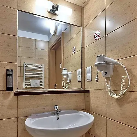 Aparhotel Lumen Otel Krakow