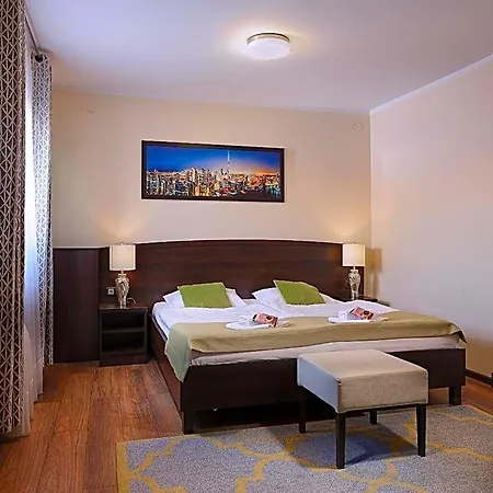 Aparhotel Lumen Otel
